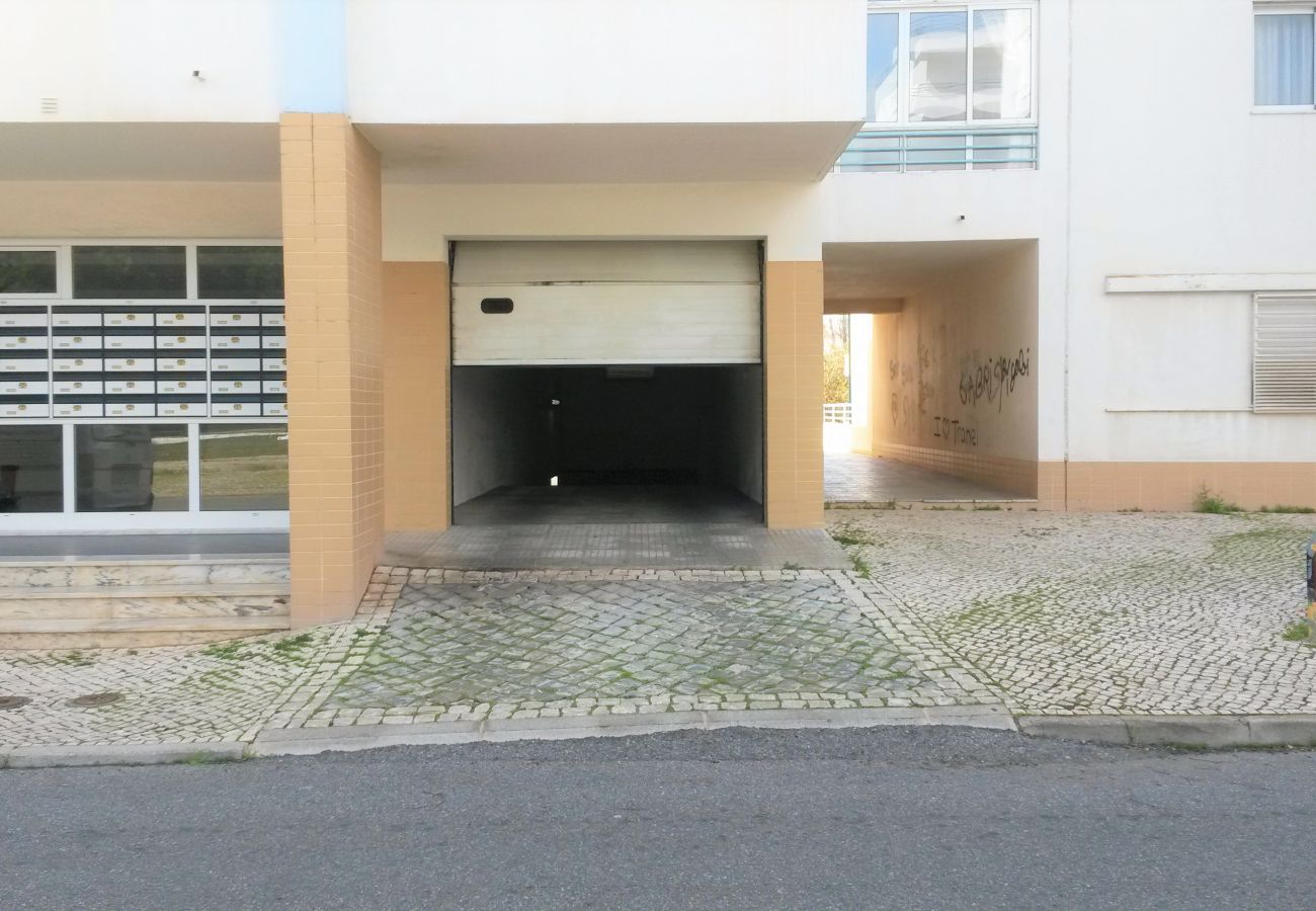 Apartamento em Quarteira - T1 Colina Ferias 8C  ,A/C ,GARAGEM, VISTA MAR