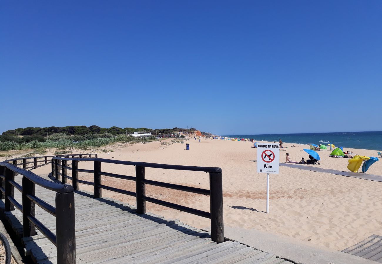 Apartamento em Quarteira - T1 Colina Ferias 8C  ,A/C ,GARAGEM, VISTA MAR