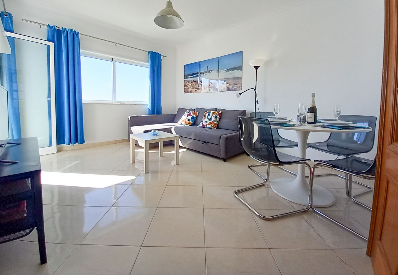 Apartamento em Quarteira - T1 Colina Ferias 8C  ,A/C ,GARAGEM, VISTA MAR