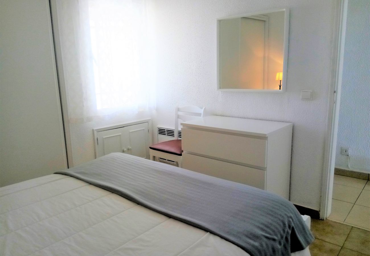 Apartamento em Quarteira - T1 Praiamar 4E A/C FR.MAR GARAGEM