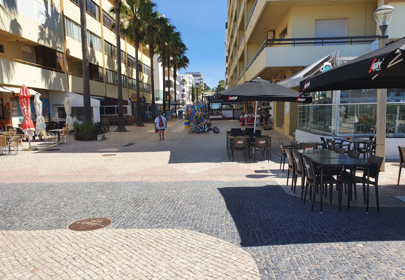 Apartamento em Quarteira - T1 Praiamar 4E A/C FR.MAR GARAGEM