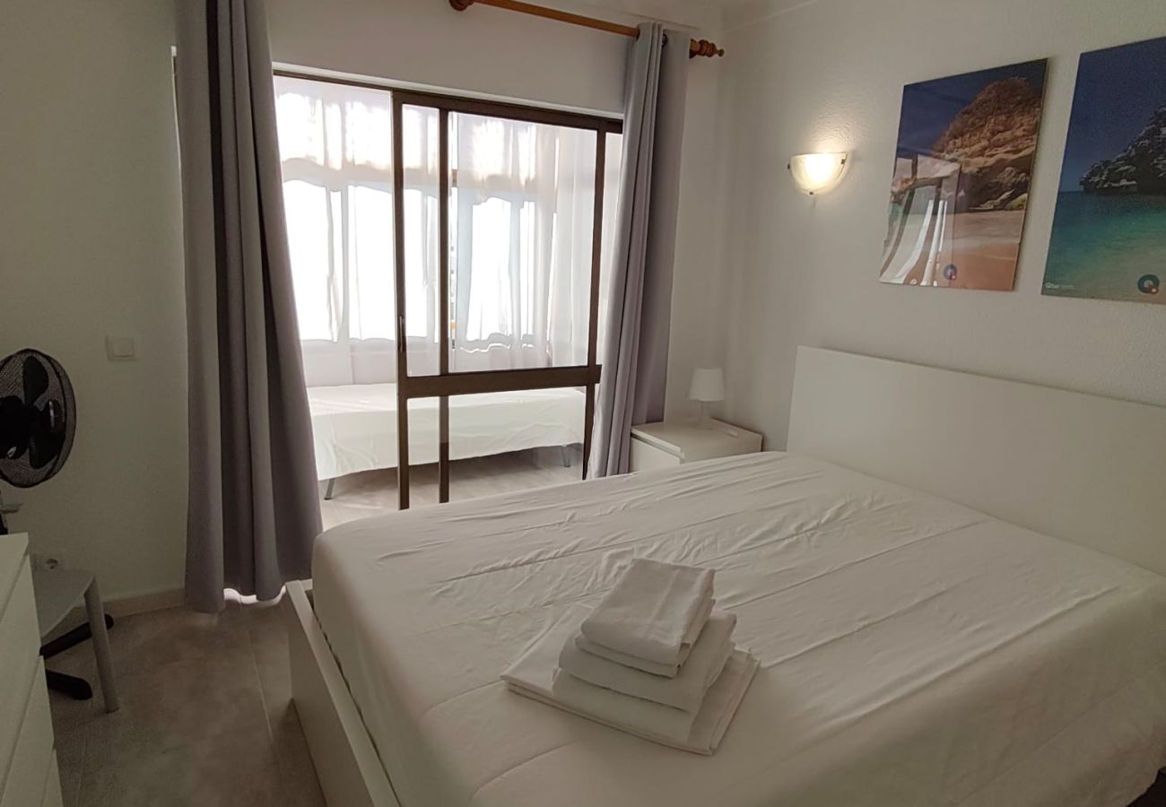 Apartamento em Quarteira - T1 Moural AR COND, TV-WI-FI