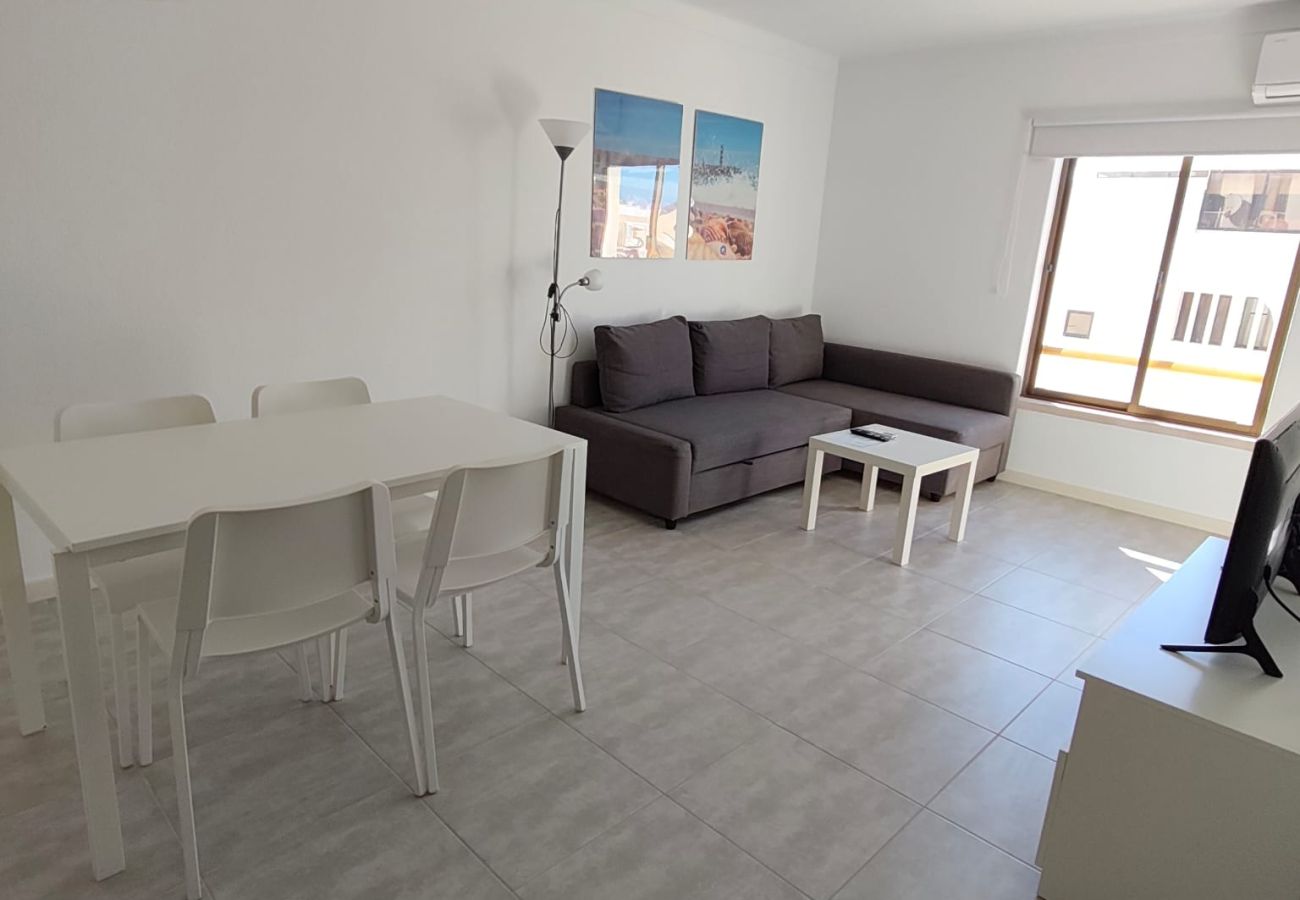 Apartamento em Quarteira - T1 Moural AR COND, TV-WI-FI