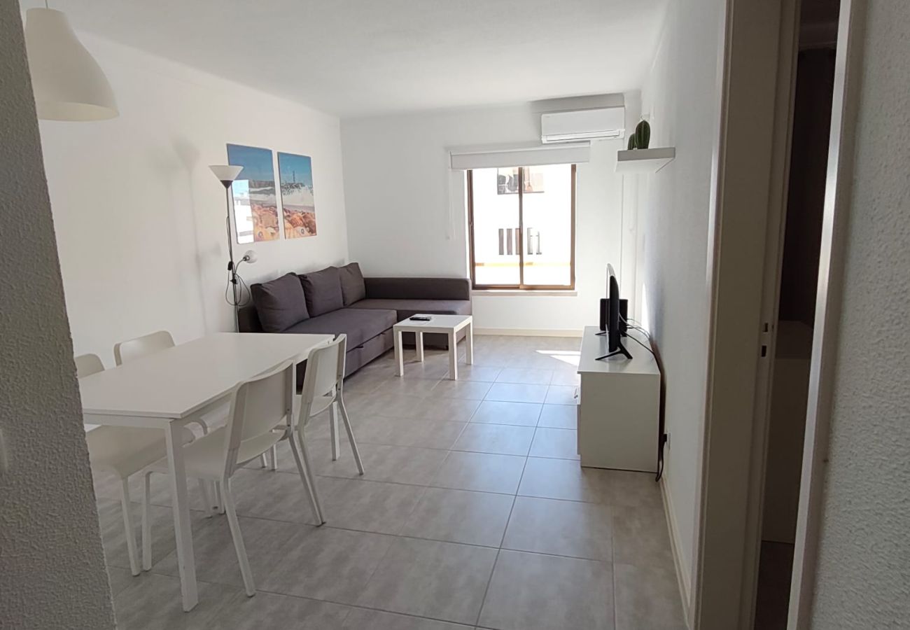 Apartamento em Quarteira - T1 Moural AR COND, TV-WI-FI