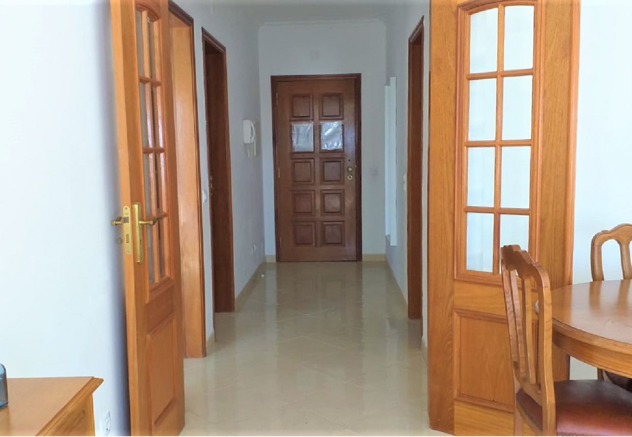 Apartamento em Quarteira - T1 Colina Férias 8D-A/C,GARAGEM VMAR