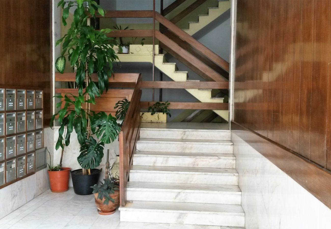 Apartamento em Quarteira - T1 Pontemira 5 F- A/C,50M PRAIA,TV wifi