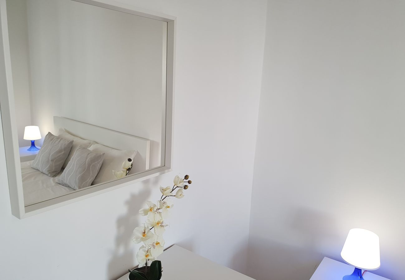 Apartamento em Quarteira - T1 Pontemira 5 F- A/C,50M PRAIA,TV wifi