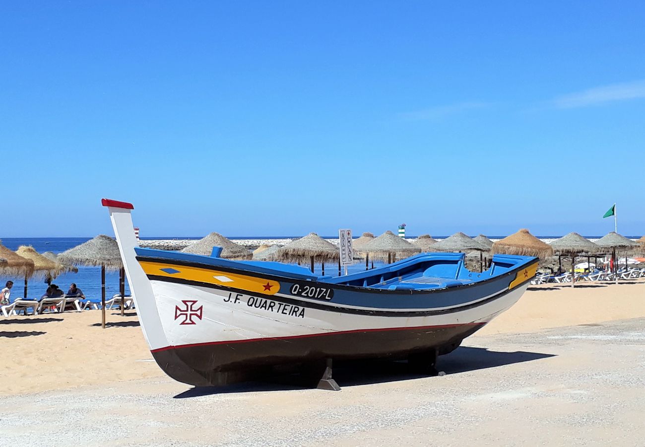 Apartamento em Quarteira - T1 Praiamar FRENTE MAR A/C ESTACIONAMENTO WIFI