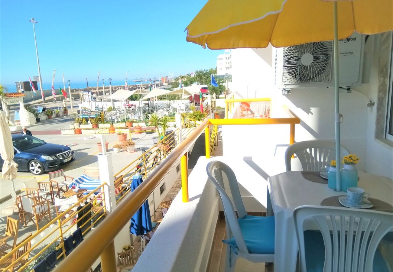 Apartamento em Quarteira - T1 Praiamar FRENTE MAR A/C ESTACIONAMENTO WIFI