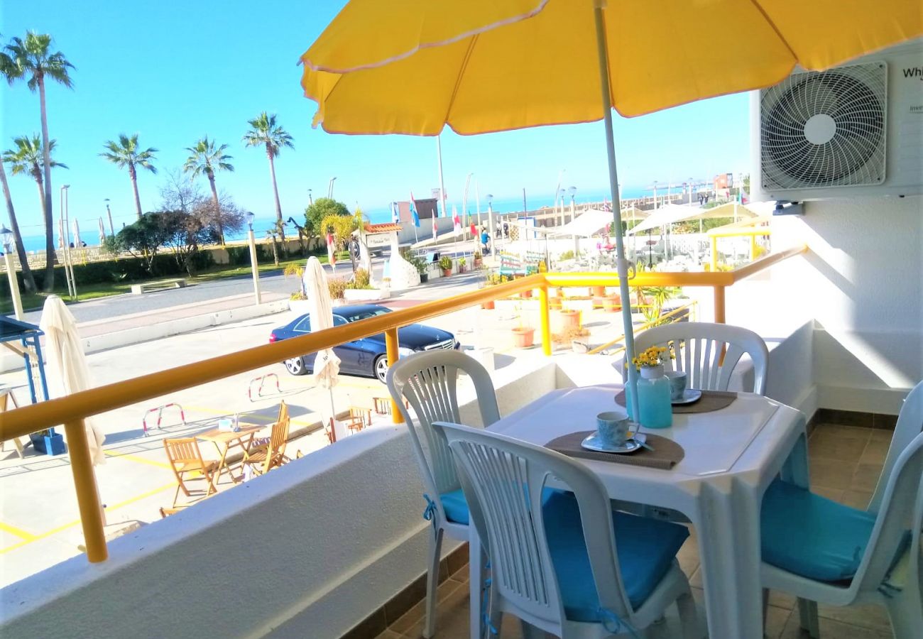 Apartamento em Quarteira - T1 Praiamar FRENTE MAR A/C ESTACIONAMENTO WIFI