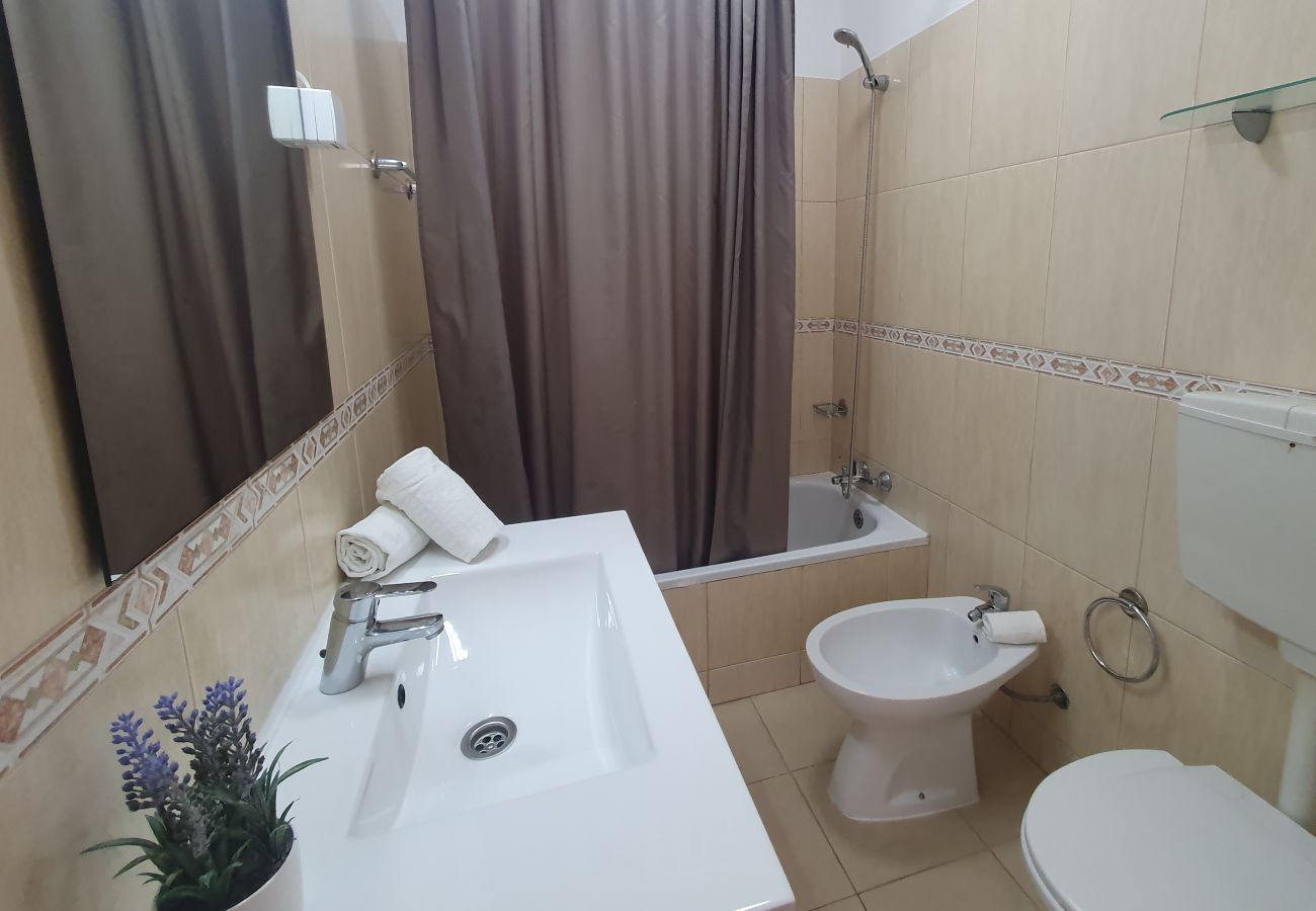 Apartamento em Quarteira - T1 Praiamar 3H FR.MAR A/C ESTACIONAMENT