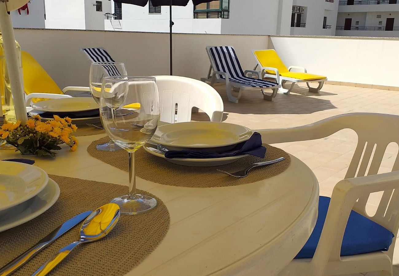 Apartamento em Quarteira - T2 TAHÍTI 1 CONFORTO & PRAIA C/ GARAGEM & WI-FI