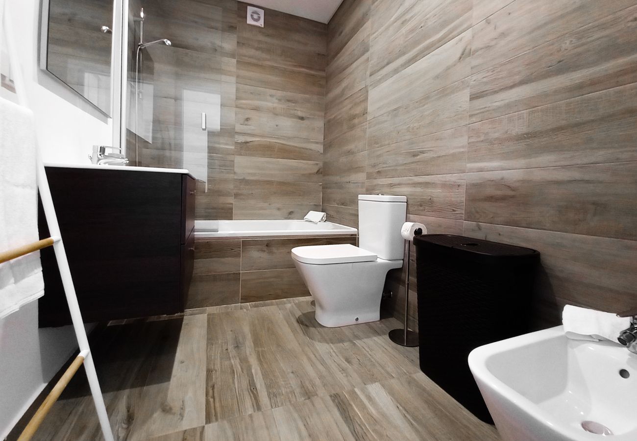 Apartamento em Quarteira - T1 AForte Novo,A/C,ESTAC, Wifi,PRAIA