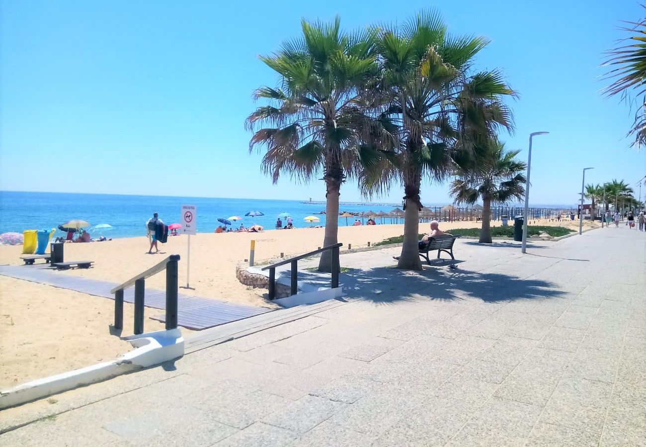 Apartamento em Quarteira - T1 RC MPRAIA  ACOLHEDOR P/PRAIA
