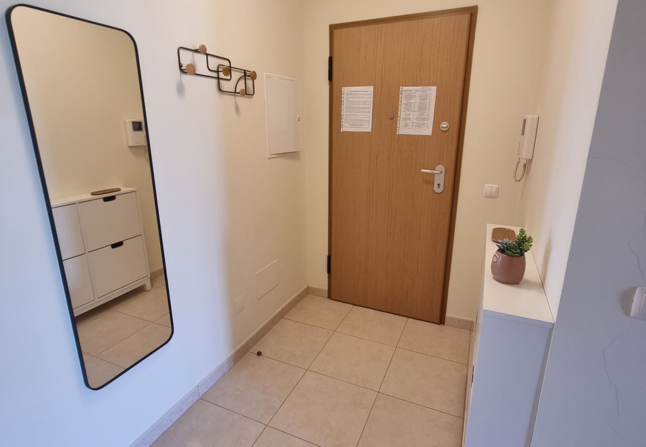 Apartamento em Quarteira - T2 INFANTE 101 A/C MODERNO WI-FI GARAGEM 50M PRAIA