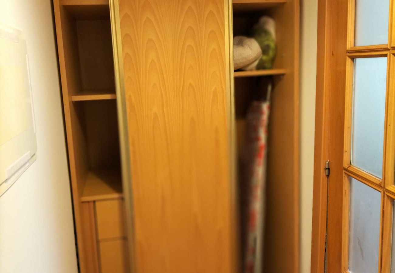 Apartamento em Quarteira - T2 Vila Bairos A/C Piscina e Garagem Vilamoura