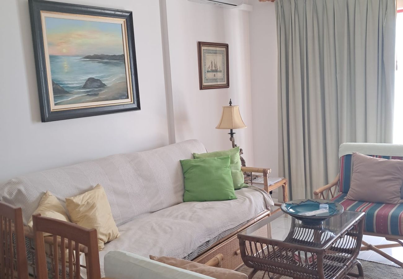 Apartamento em Quarteira - T1 Frente Mar A/C e garagem 6ºB,S.Miguel
