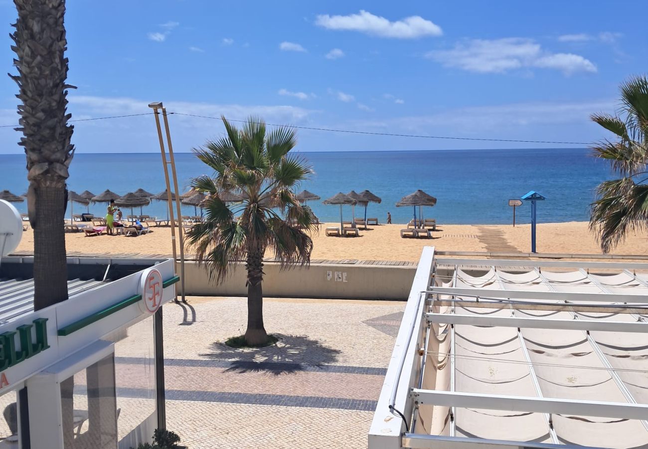 Apartamento em Quarteira - T1 Frente Mar A/C e garagem 6ºB,S.Miguel