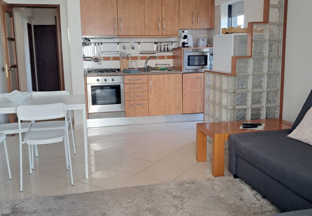 Apartamento em Quarteira - T1 São Brás Vista Mar A/C TV wifi