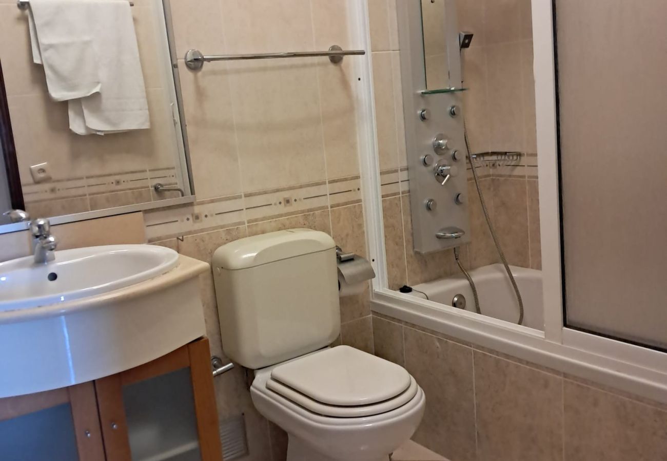 Apartamento em Quarteira - T1 São Brás Vista Mar A/C TV wifi