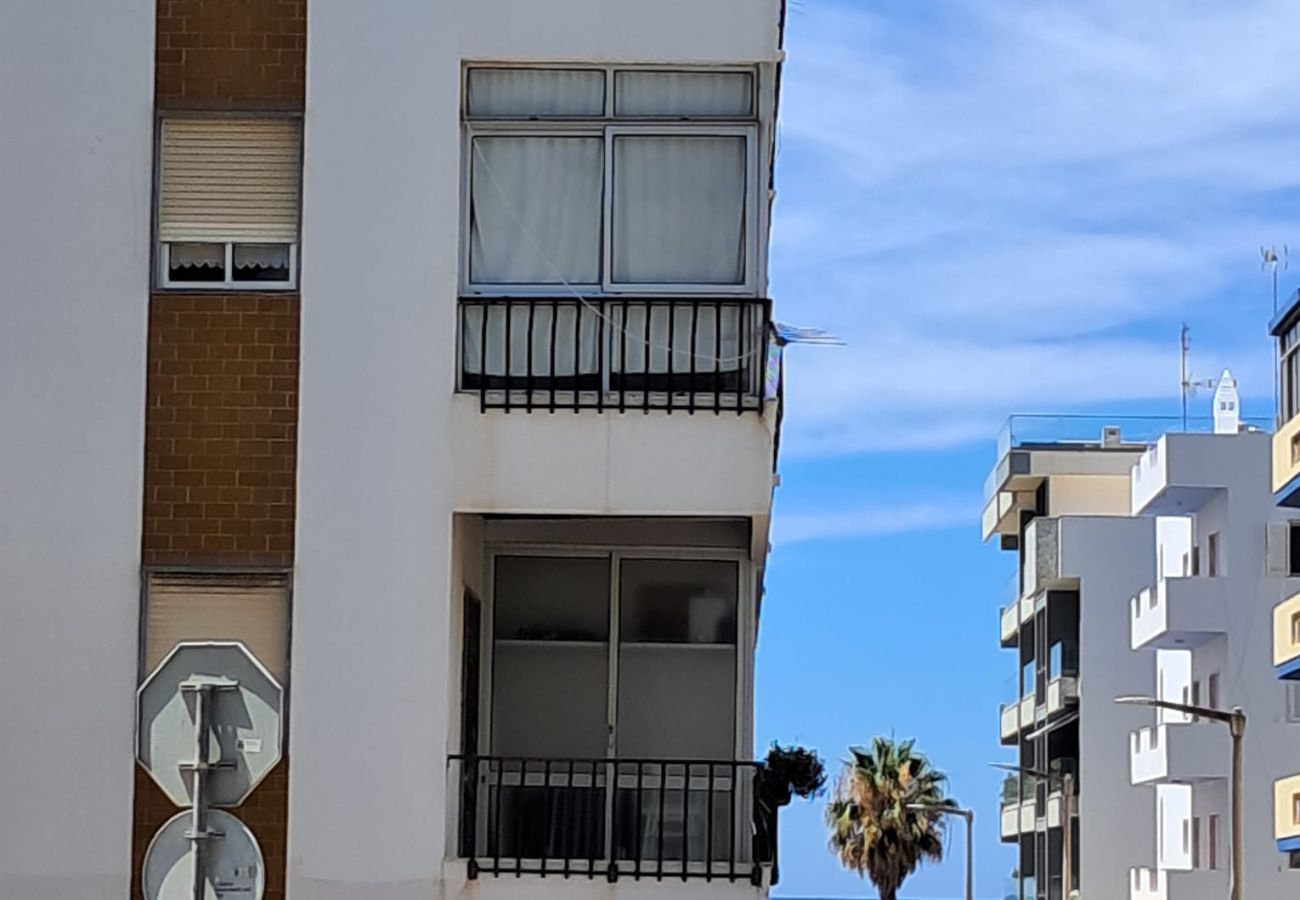 Apartamento em Quarteira - T1 São Brás Vista Mar A/C TV wifi