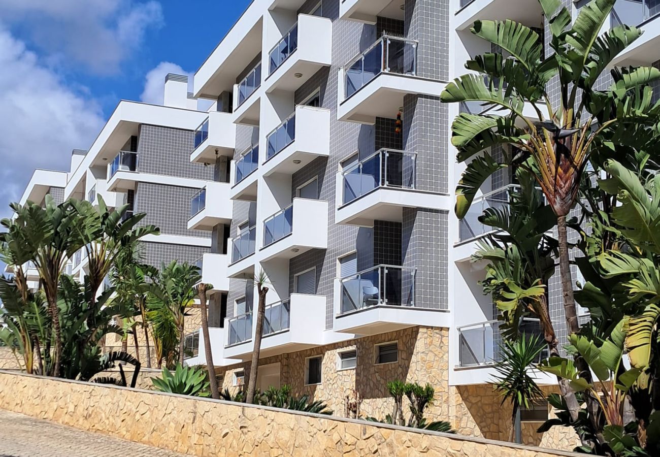 Apartamento em Quarteira - T2  CHARME A/C-PISCINA/GARAGEM