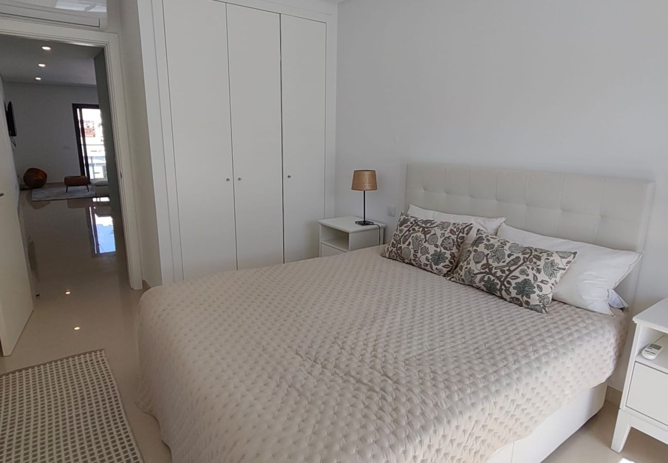 Apartamento em Quarteira - T2 ALTO FORTE A/C garagem
