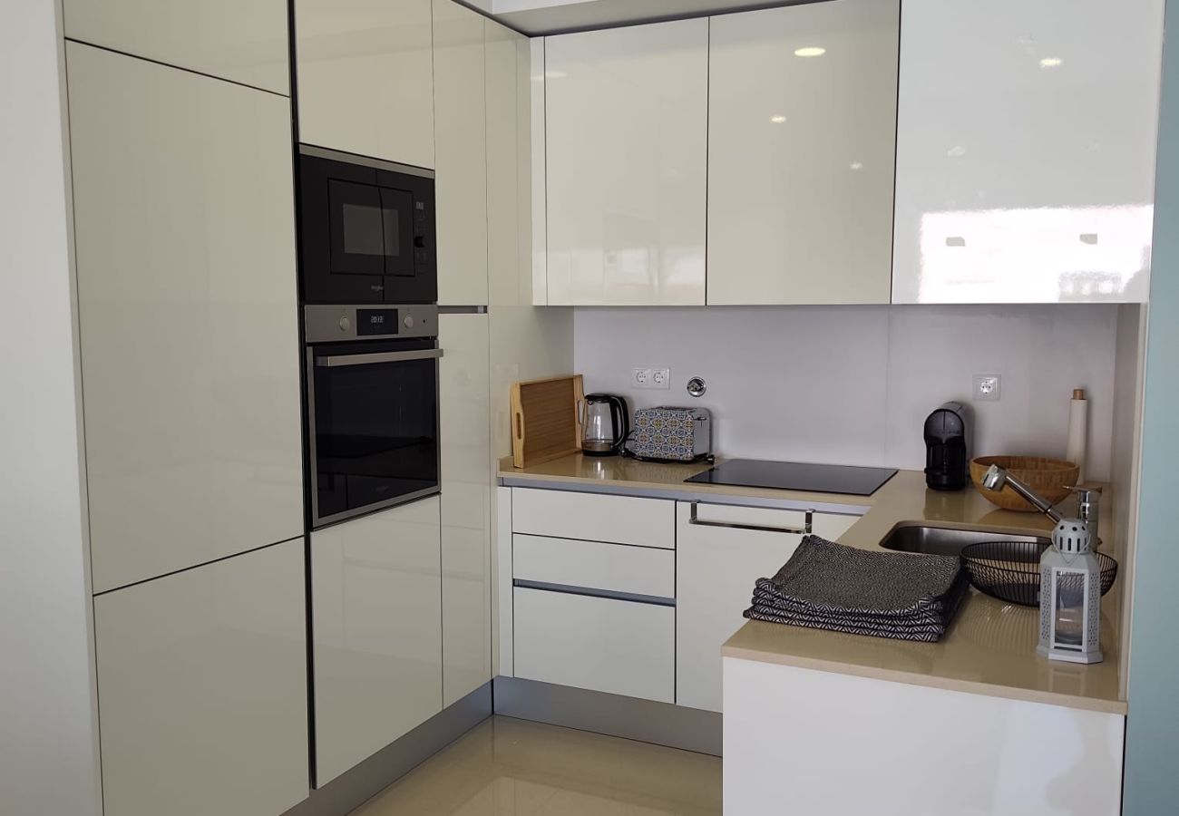 Apartamento em Quarteira - T2 ALTO FORTE A/C garagem