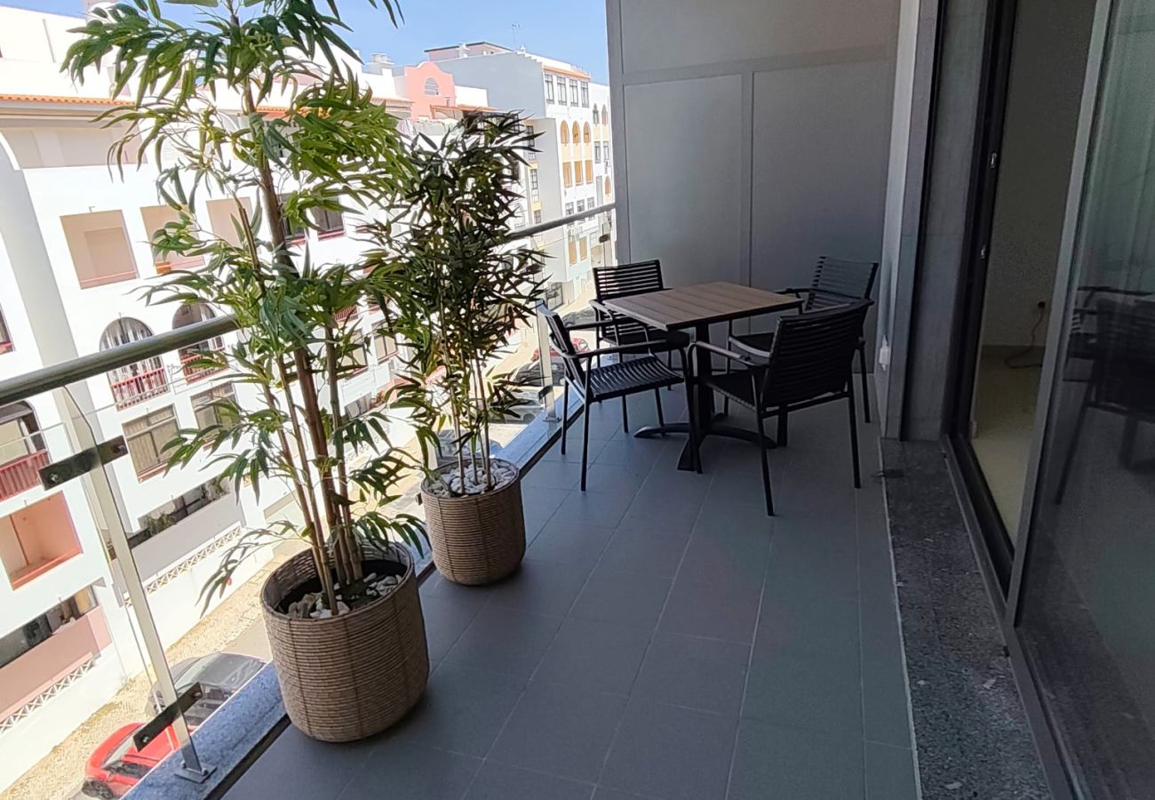 Apartamento em Quarteira - T2 ALTO FORTE A/C garagem