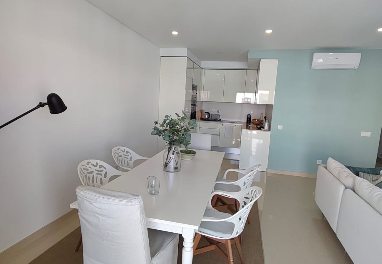 Apartamento em Quarteira - T2 ALTO FORTE A/C garagem