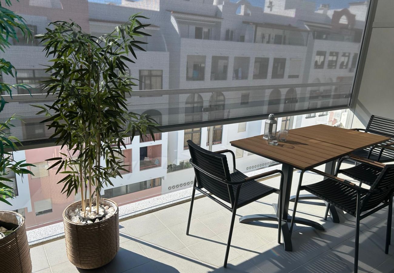 Apartamento em Quarteira - T2 ALTO FORTE A/C garagem