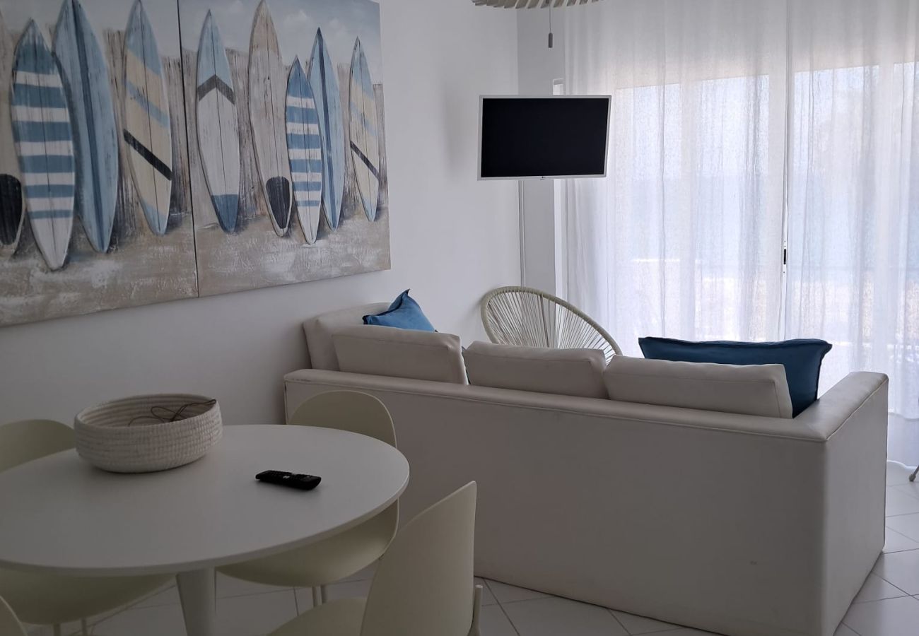 Apartamento em Quarteira - T2 AZUL ACOLHEDOR FRENTE MAR