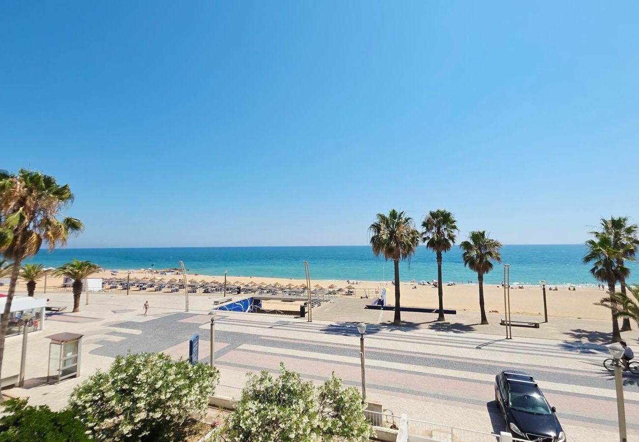 Apartamento em Quarteira - T2 AZUL ACOLHEDOR FRENTE MAR