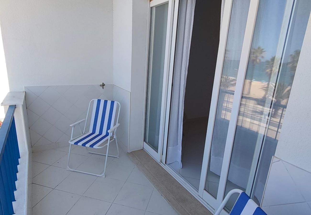 Apartamento em Quarteira - T2 AZUL ACOLHEDOR FRENTE MAR