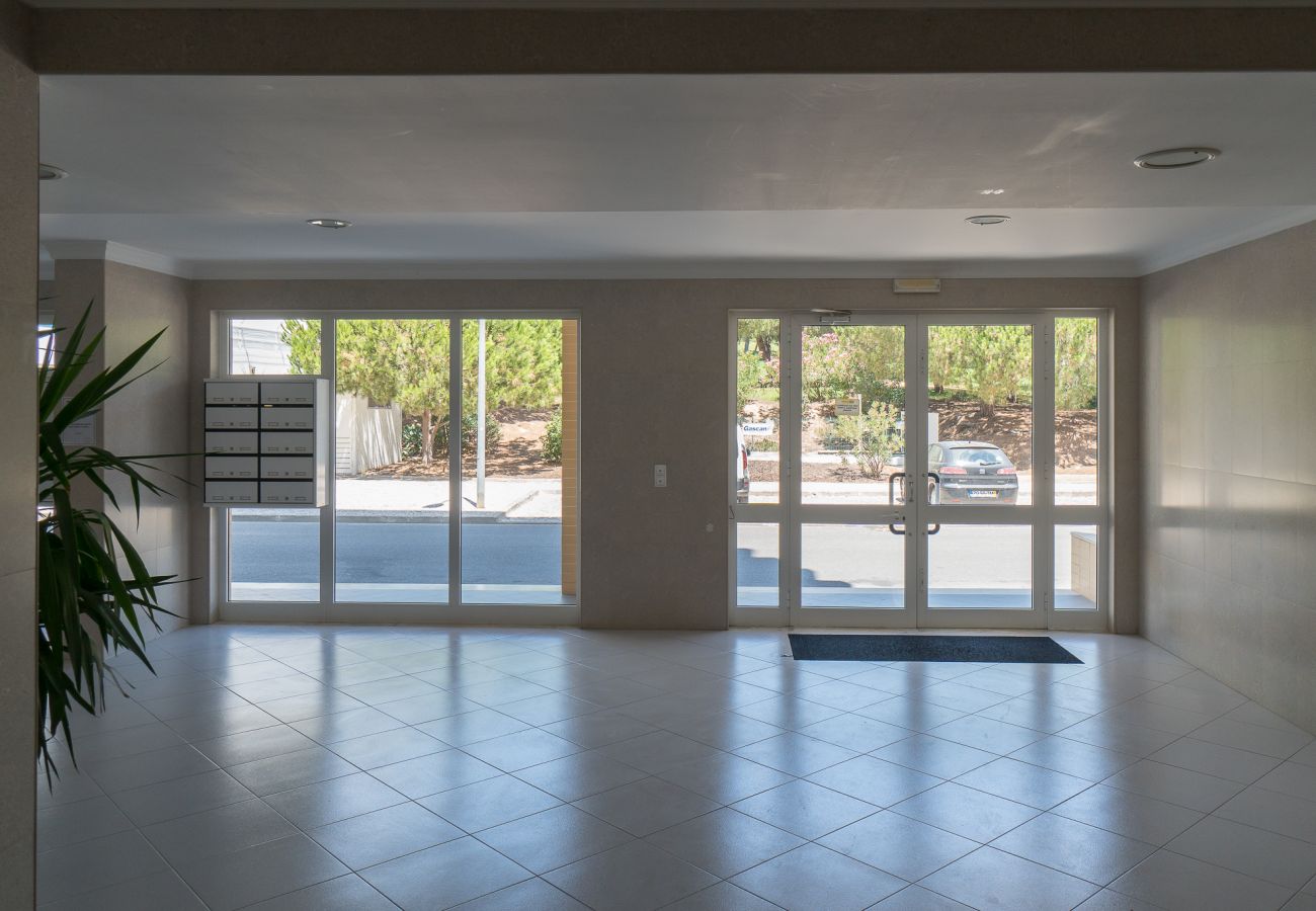 Apartment in Quarteira - T1 Colina Ferias 8C  ,A/C ,GARAGEM, VISTA MAR