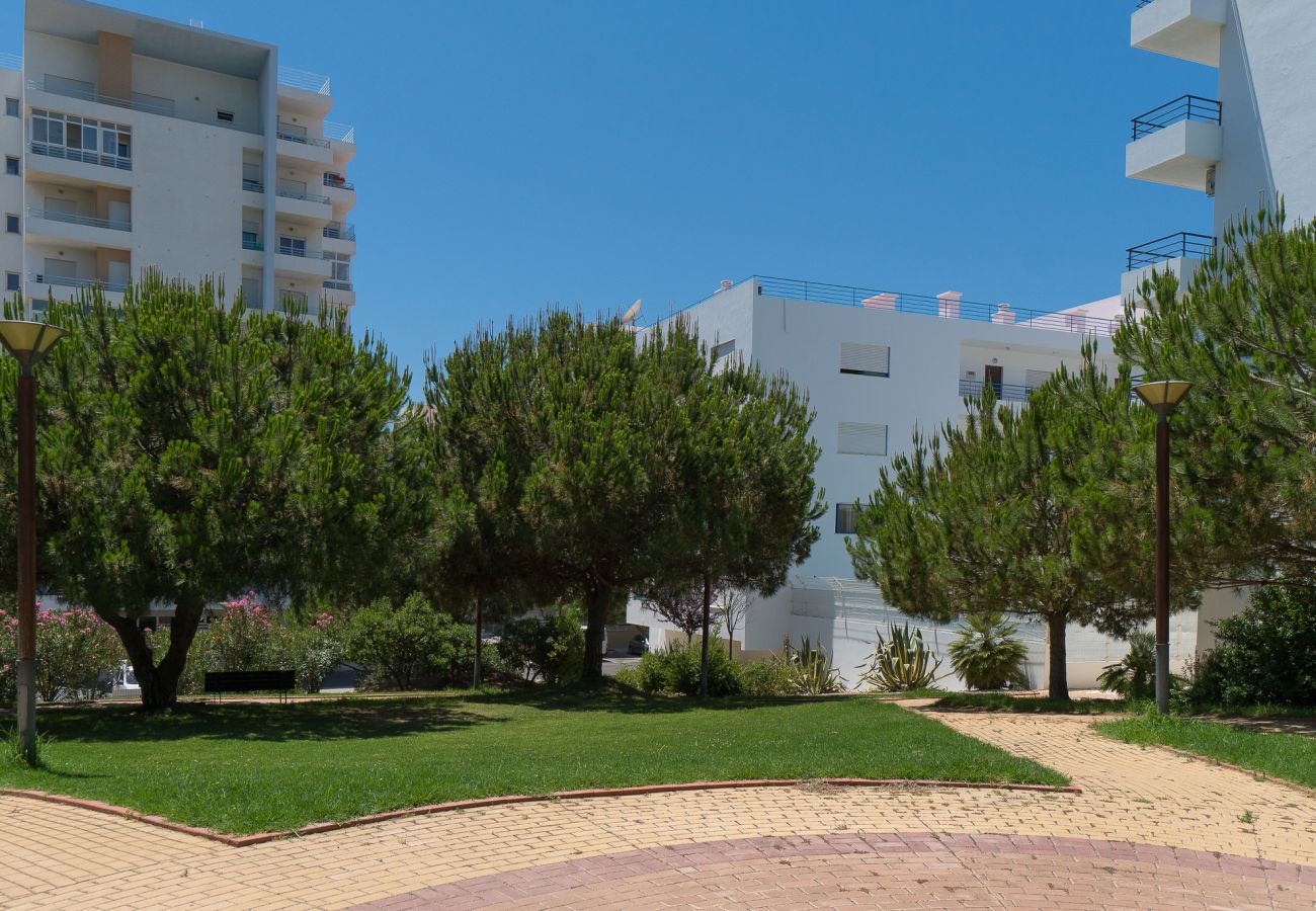 Apartment in Quarteira - T1 Colina Ferias 8C  ,A/C ,GARAGEM, VISTA MAR