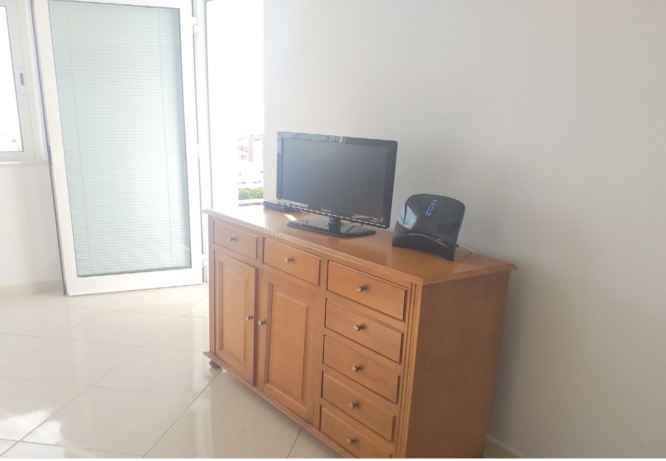 Apartment in Quarteira - T1 Colina Férias 8D-A/C,GARAGEM VMAR