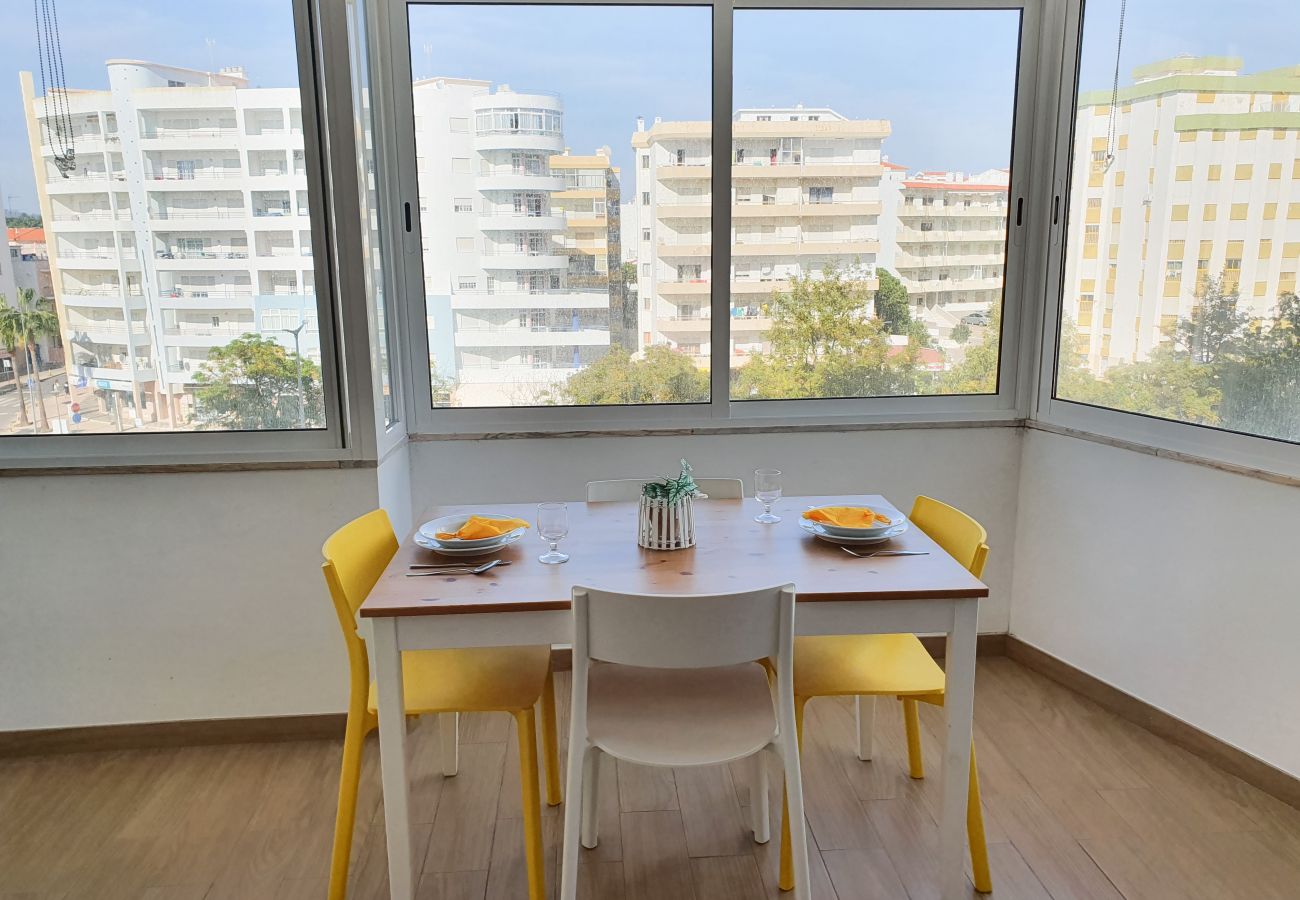 Apartment in Quarteira - T1 Pontemira 5 F- A/C,50M PRAIA,TV wifi
