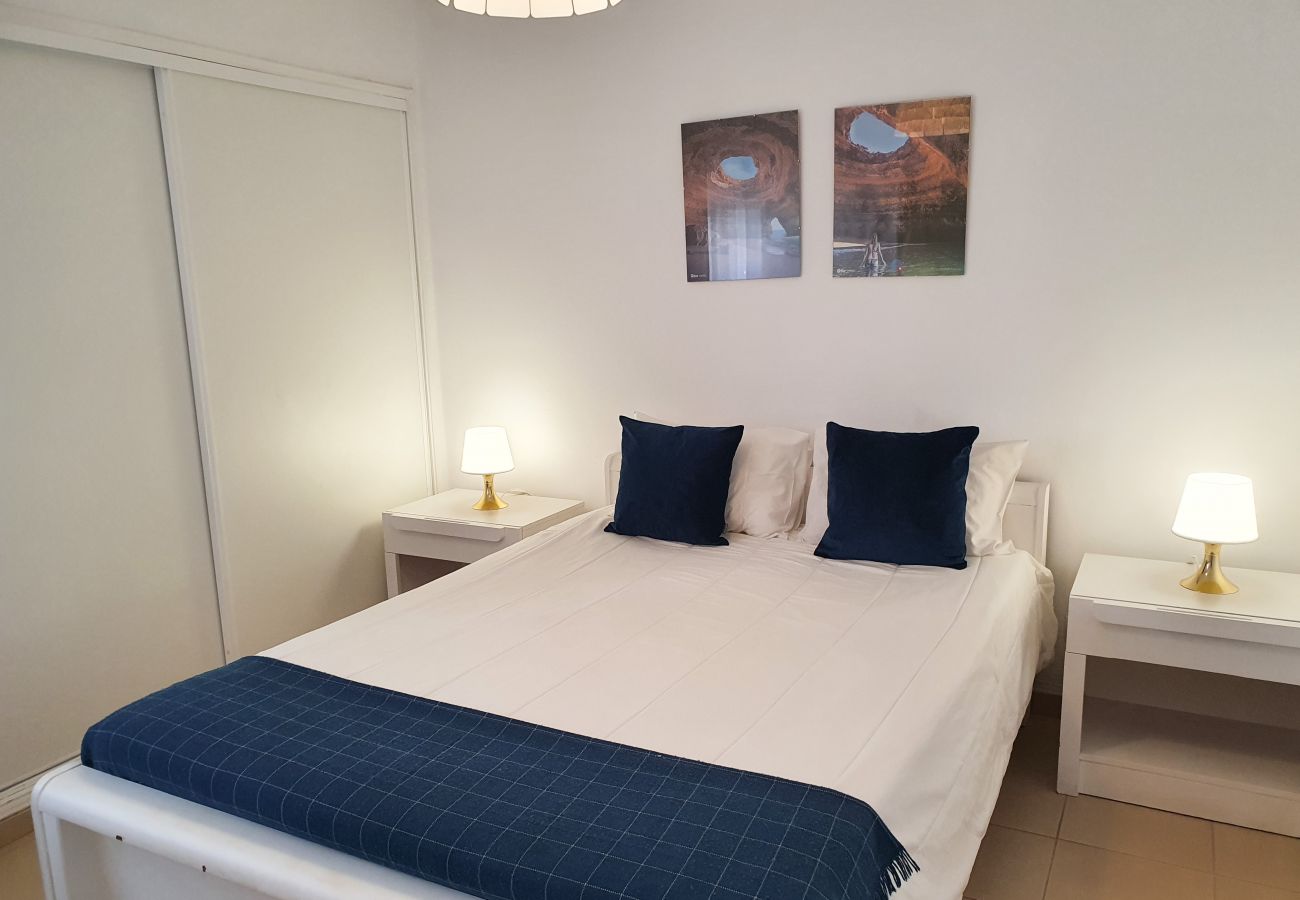 Apartment in Quarteira - T1 Praiamar 3F  FR.MAR A/C ESTACIONAMENT
