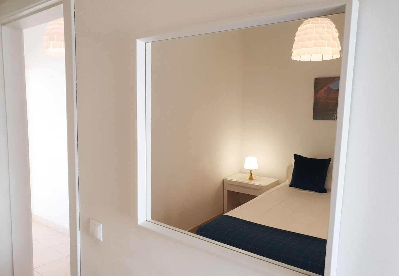 Apartment in Quarteira - T1 Praiamar 3F  FR.MAR A/C ESTACIONAMENT