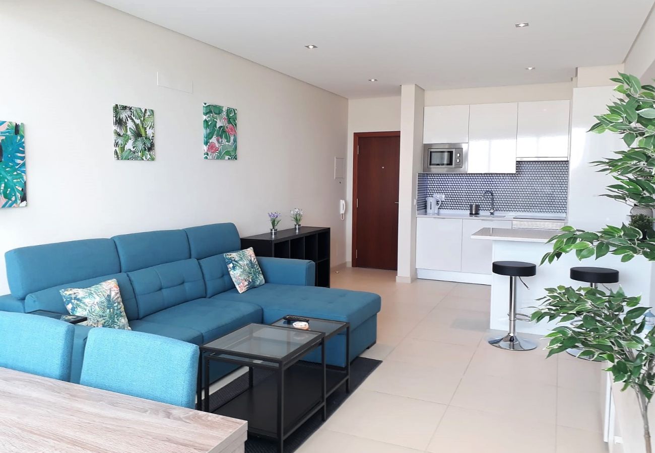 Apartment in Quarteira - T1 CONFORTO E VISTA MAR A/C 80M PRAIA-16E& WIFI