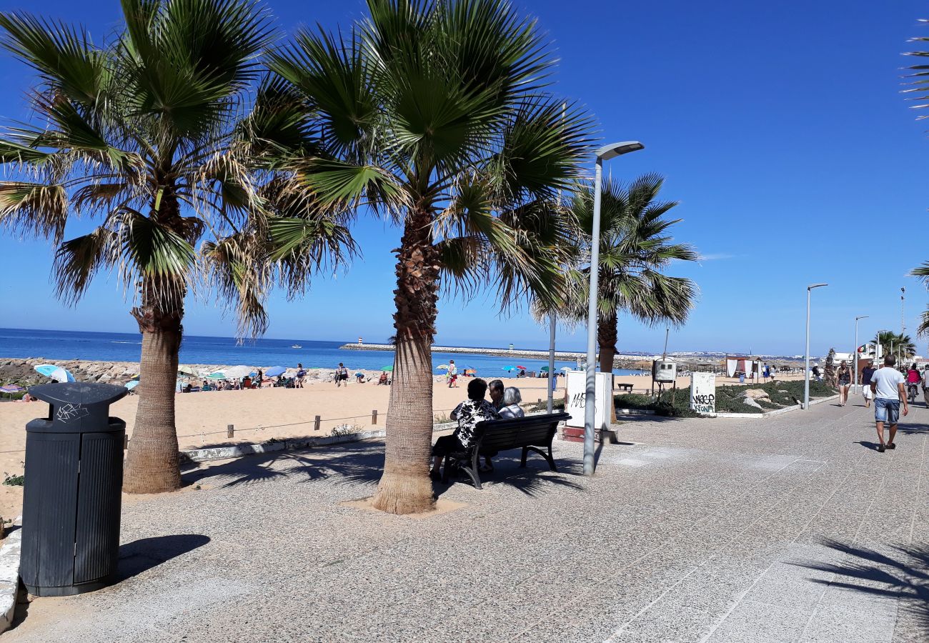 Apartment in Quarteira - T1 CONFORTO E VISTA MAR A/C 80M PRAIA-16E& WIFI