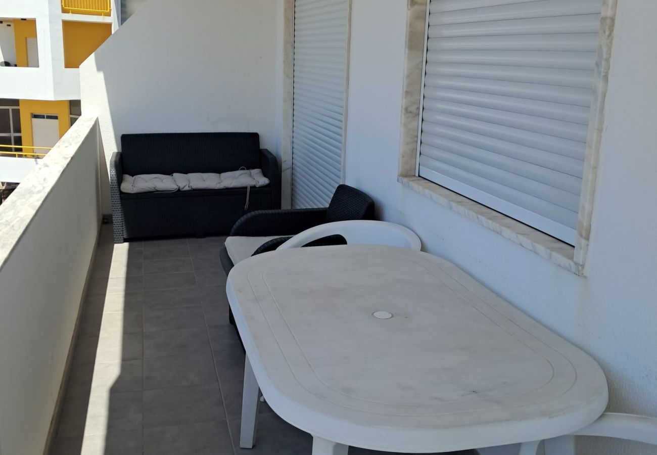 Apartment in Quarteira - T2 Gaveto 3ºpiso Vista Mar&Frente Praia