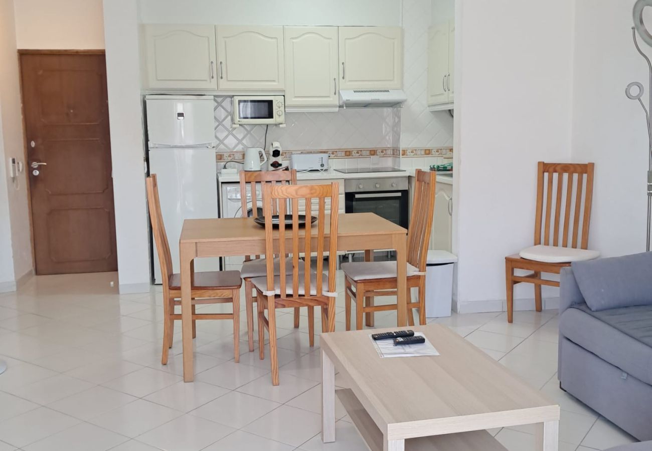 Apartment in Quarteira - T2 Gaveto 3ºpiso Vista Mar&Frente Praia