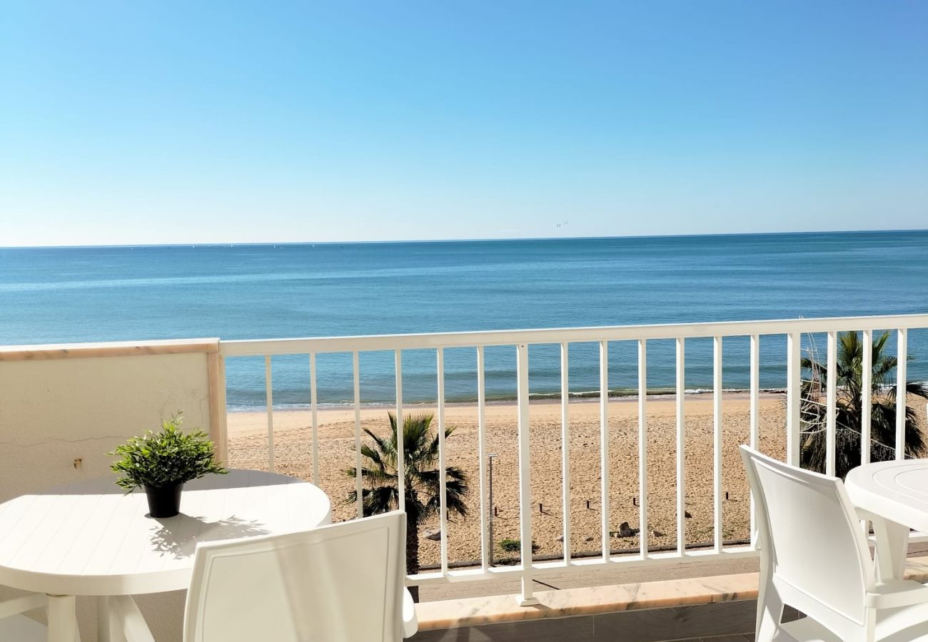 Apartment in Quarteira - T2-MAMA II.  AC FRENTE MAR 