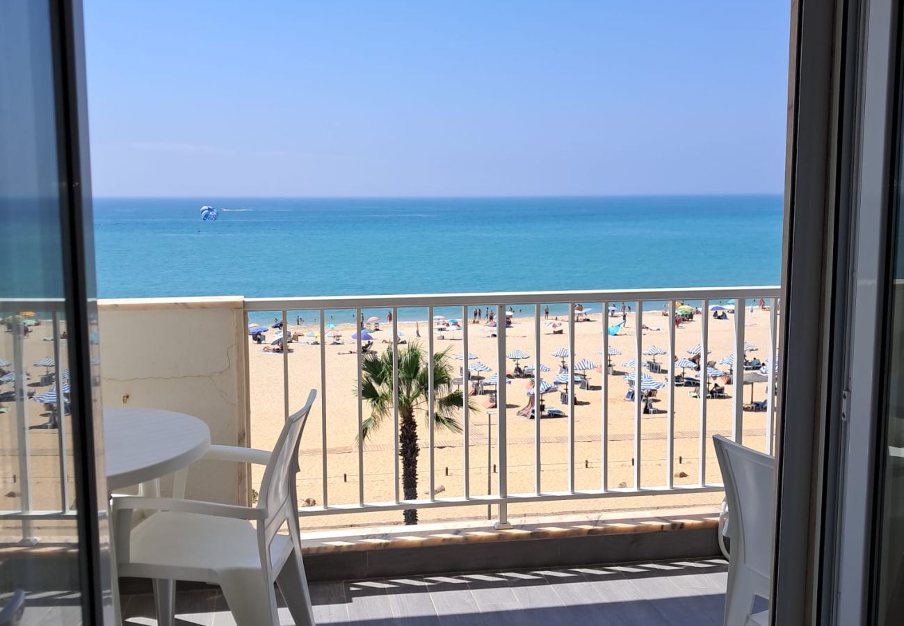 Apartment in Quarteira - T2-MAMA II.  AC FRENTE MAR 
