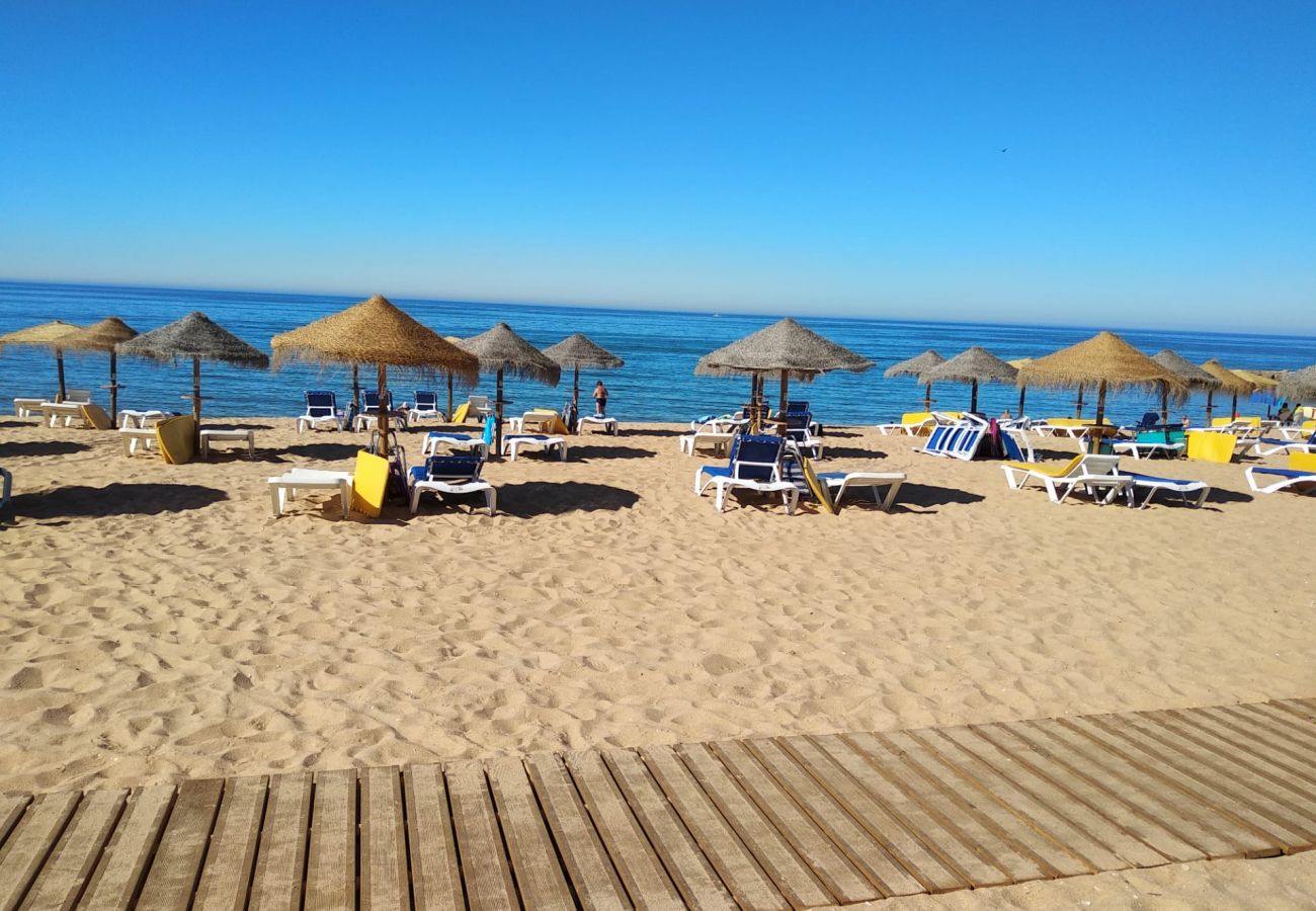 Apartment in Quarteira - T1 RC MPRAIA  ACOLHEDOR P/PRAIA
