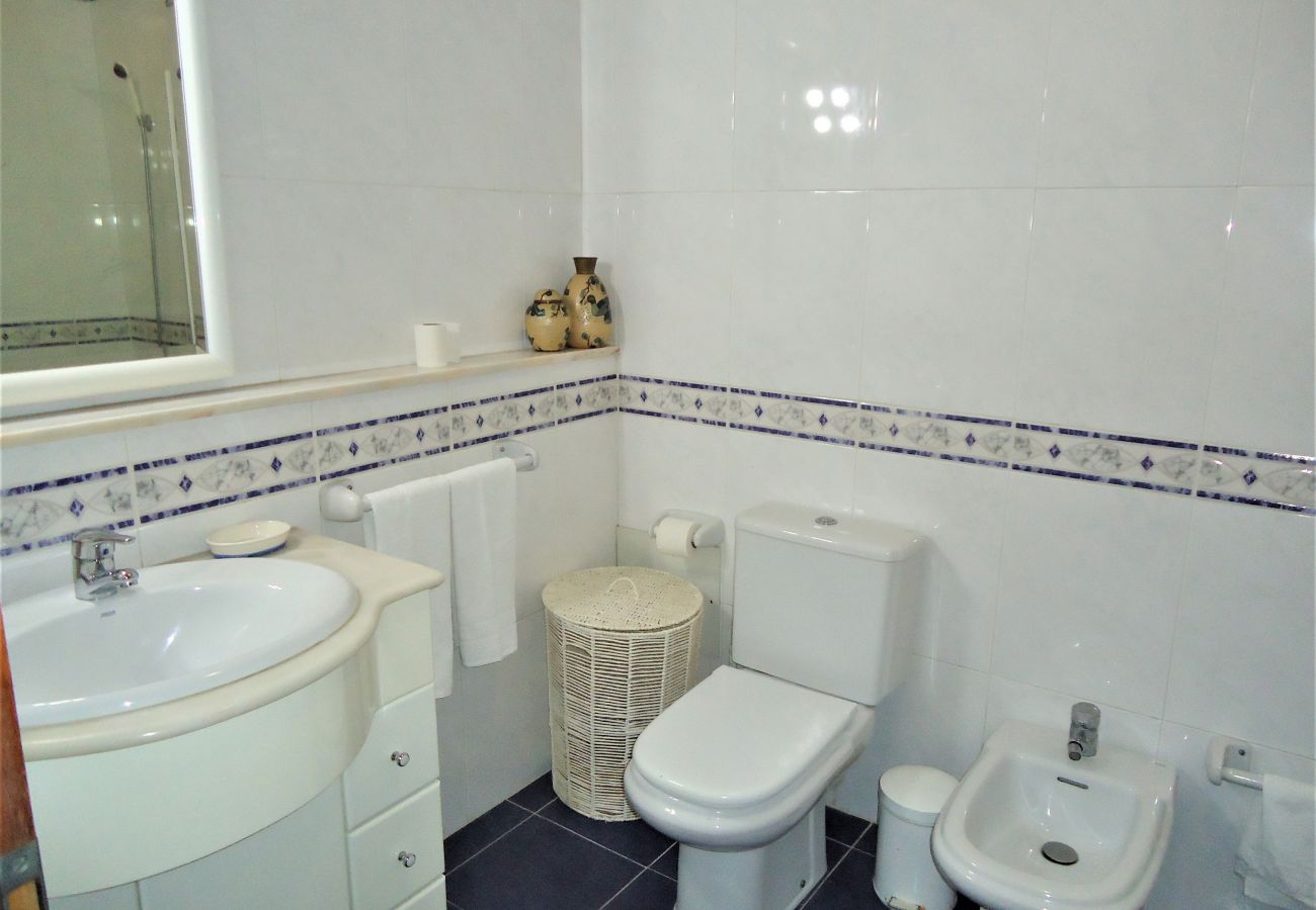 Terraced House in Quarteira - V2 Vilar Jardim Piscina wifi