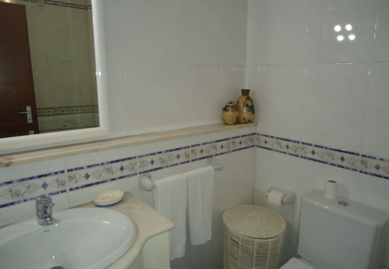 Terraced House in Quarteira - V2 Vilar Jardim Piscina wifi