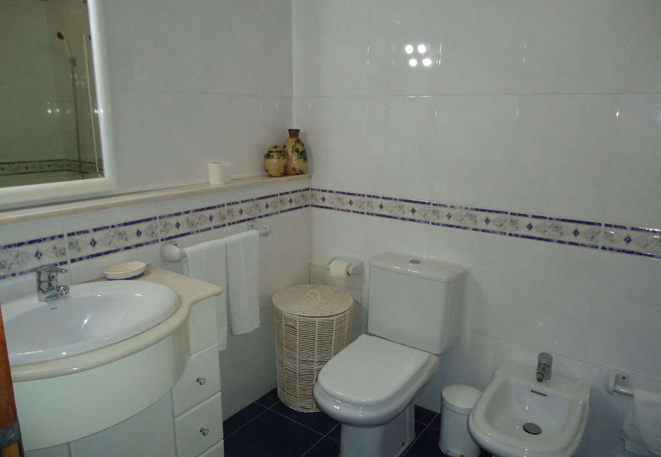 Terraced House in Quarteira - V2 Vilar Jardim Piscina wifi